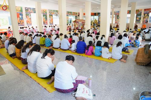 ภาพ No.165539:พิธีทอดกฐิน ณ วัดโพธิ์ชุม จ.เลย ในโครงการกฐินสามัคคีทั่วไทย 30,000 วัด บูชาธรรม 80 ปี หลวงพ่อธัมมชโย โดยคณะศิษยานุศิษย์วัดพระธรรมกาย วันที่ 21 ตุลาคม พ.ศ. 2567