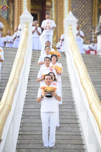 ภาพ No.135541:พิธีขอขมามอบผ้าไตร, พิธีบรรพชาสามเณร ในโครงการบรรพชาสามเณร ฟื้นฟูพระพุทธศาสนาทั่วไทย ณ วัดพระพุทธบาท ราชวรมหาวิหาร อ.พระพุทธบาท จ.สระบุรี วันที่ 6 เมษายน พ.ศ. 2567