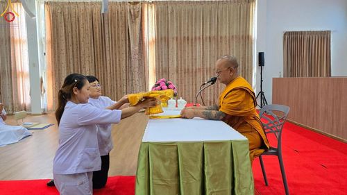 ภาพ No.153532:โครงการอุบาสก อุบาสิกาแก้ว รุ่นที่ 1  ผู้แทนทอดกฐินสามัคคีสามหมื่นวัดทั่วไทย ระหว่างวันที่ 6-8 กันยายน พ.ศ.2567 ณ ศูนย์ปฏิบัติธรรมเขาคิชฌกูฏ จันทบุรี