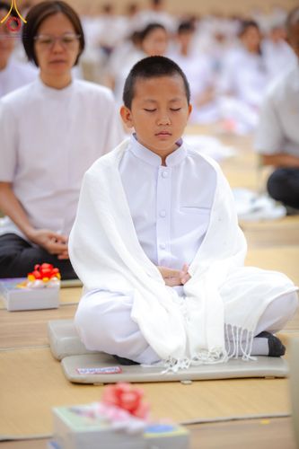 ภาพ No.136852:พิธีถวายหนังสือธรรมะ บาลี นักธรรม ทางก้าวหน้า ณ ห้องแก้วสารพัดนึก 2 วัดพระธรรมกาย วันเสาร์ที่ 11 พฤษภาคม พ.ศ. 2567