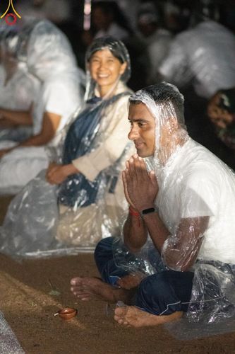 ภาพ No.141019:PhotoStory มหาศรัทธา ธรรมยาตราศรีลังกา EP.6 พิธีจุดวิสาขประทีป 6 วัด ถวายเป็น พุทธบูชา  โครงการสยาม-ลังกา ธรรมยาตรา  ฉลองเทศกาลวิสาขบูชาแห่งชาติ ศรีลังกา  บูชาธรรม 80 ปี หลวงพ่อธัมมชโย วันที่ 16 พฤษภาคม พ.ศ. 2567