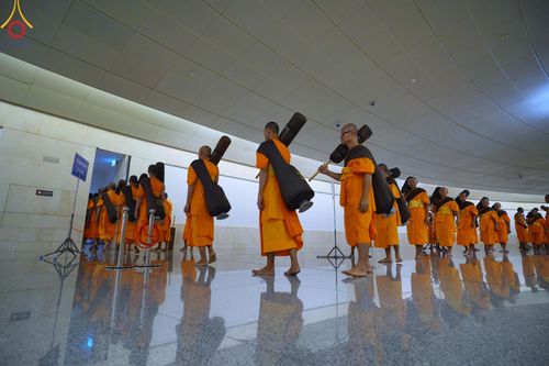 ภาพ No.188394:พิธีต้อนรับพระธรรมยาตรา ในโครงการธรรมยาตรา กตัญญูบูชา มหาปูชนียาจารย์ พระมงคลเทพมุนี(สด จนฺทสโร) พระผู้ปราบมาร อนุสรณ์สถาน 7 แห่ง ปีที่ 13 วันที่ 2 มกราคม พ.ศ. 2568 ณ วัดพระธรรมกาย จ.ปทุมธานี