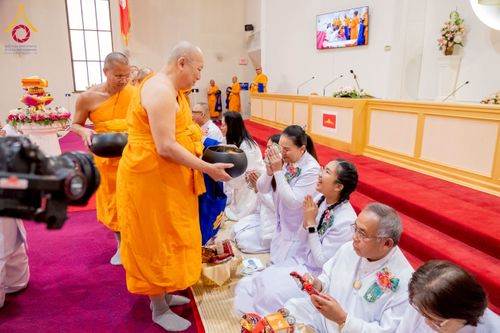 ภาพ No.274232:วันอาทิตย์ที่ 26 ตุลาคม พ.ศ. 2568  พิธีทอดกฐินธรรมชัย สร้างทุกสิ่ง ณ วัดพระธรรมกายออเรกอน ประเทศสหรัฐอเมริกา