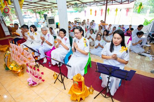 ภาพ No.173329:พิธีทอดกฐิน วัดศรีดงเย็น จ.ลำพูน ในโครงการกฐินสามัคคีทั่วไทย 30,000 วัด บูชาธรรม 80 ปี หลวงพ่อธัมมชโย โดยคณะศิษยานุศิษย์วัดพระธรรมกาย วันที่ 31 ตุลาคม พ.ศ. 2567