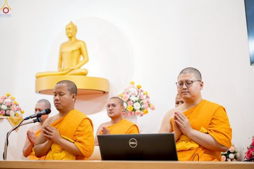 ภาพ No.252013:วันที่ 9 ตุลาคม พ.ศ. 2568 วัดพระธรรมกายซีลีคอนวัลเลย์ Dhammakaya Meditation Center Silicon Vally  เมืองมอแกนฮิลล์ รัฐเคลิฟอร์เนีย สหรัฐอเมริกา  ได้จัดงาน วันคล้ายวันเกิดด้วยรูปกายเนื้อ  พระมงคลเทพมุนี ครบ 141 ปี โดยมีกำหนดการช่วงเย็น พิธีมุทิตาสักการะพระ