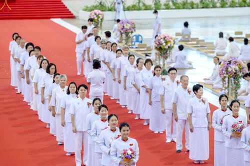 ภาพ No.233929:วันอาทิตย์ที่ 20 กรกฎาคม พ.ศ.2568 พิธีจุดเทียนใจ ไฟนิรันด์ อนันตชัย วัดพระธรรมกาย