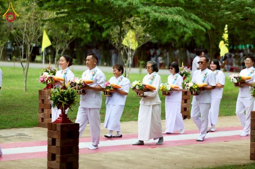 ภาพ No.255003:วันที่ 15 ตุลาคม พ.ศ. 2568 พิธีทอดกฐินสามัคคีประจำปี 2568 บูชาธรรม 81 ปี หลวงพ่อธัมมชโย ณ ศูนย์อบรมเยาวชนกาญจนบุรี