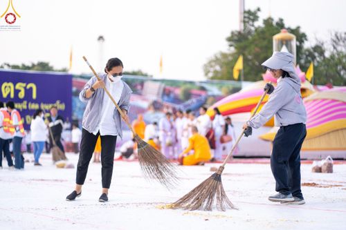 ภาพ No.112423:V.11 สามารถ การเตรียมงาน เก็บงาน การรับบุญของเจ้าหน้าที่หน่วยงานต่างๆ เพื่อโครงการธรรมยาตรา กตัญญูบูชา มหาปูชนียาจารย์ พระมงคลเทพมุนี (สด จนฺทสโร) พระผู้ปราบมาร อนุสรณ์สถาน 7 แห่ง ปีที่ 12 ระหว่างวันที่ 2 - 31 มกราคม พ.ศ.2567