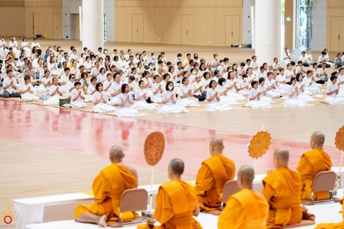 ภาพ No.234891:พิธีเจริญพระพุทธมนต์ ปฎิบัติธรรมเจริญสมาธิภาวนา และพิธีทำบุญตักบาตร เพื่อถวายเป็นพระราชกุศลแด่พระบาทสมเด็จพระวชิรเกล้าเจ้าอยู่หัว เนื่องในโอกาสวันเฉลิมพระชนมพรรษา 28 กรกฎาคม พ.ศ. 2568 ณ ห้องแก้วสารพัดนึก 2 วัดพระธรรมกาย อ.คลองหลวง จ.ปทุมธานี