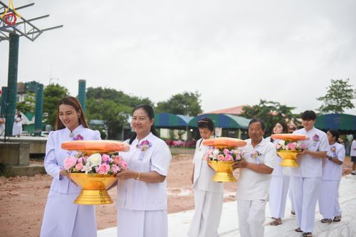 ภาพ No.146541:พิธีทอดผ้าป่าสร้างหลังคาอาคาร 80 ปี หลวงพ่อธัมมชโย ณ ศูนย์ปฎิบัติธรรมวิหารแดง จังหวัดสระบุรี วันอาทิตย์ที่ 28 กรกฎาคม พ.ศ. 2567