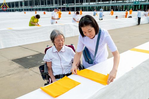 ภาพ No.218353:วันที่ 14-15 เมษายน พ.ศ. 2568 การเตรียมงานเครื่องเสียง , การเตรียมงานติดผ้ารับประเคน , การเตรียมงานเครื่องนอนพระสังฆาธิการ , การเตรียมงานจุดนั่งสาธุชน , การเตรียมงานถุงน้ำถ่วงน้ำหนักโต๊ะ , การเตรียมงานภาชนะฉันภัตตาหาร เพื่องานวันคุ้มครองโลก 22 เมษายน พ.ศ