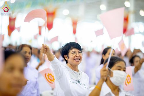 ภาพ No.209105:วันเสาร์ที่ 1 มีนาคม พ.ศ. 2568 สัมมนาใหญ่ ผู้นำบุญ 10,000 คน เพื่องานมหาสังฆทาน 40,000 กว่าวัดทั่วประเทศ ณ สภาธรรมกายสากล วัดพระธรรมกาย