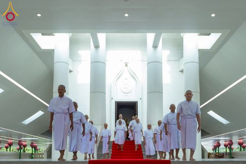 ภาพ No.244658:วันเสาร์ที่ 6 กันยายน พ.ศ. 2568 พิธีขอขมา-รับผ้าไตรของนาคธรรมทายาท โครงการอุปสมบทหมู่บูชาธรรมครบรอบ 108 ปี  วันครูผู้ค้นพบวิชชาธรรมกาย ณ โบสถ์พระไตรปิฎก วัดพระธรรมกาย