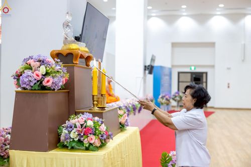 ภาพ No.242694:วันที่ 29-31 สิงหาคม พ.ศ. 2568 องค์กรภาคีเครือข่าย “บวร” (บ้าน-วัด-โรงเรียน-ราชการ) อ.คลองหลวง จัดบวชอุบาสิกาแก้ว ถวายพระราชกุศลแด่สมเด็จพระพันปีหลวง - กตัญญูบูชาแด่ผู้มีพระคุณ