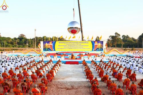ภาพ No.174491:พิธีประดิษฐานดวงแก้วบรมเศรษฐี นาคีพ่นสมบัติใหญ่ ลานเอนกประสงค์พญานาค 4 ตระกูล วันที่ 15 พฤศจิกายน พ.ศ. 2567 ณ พุทธอุทยานนานาชาติ จ.หนองคาย