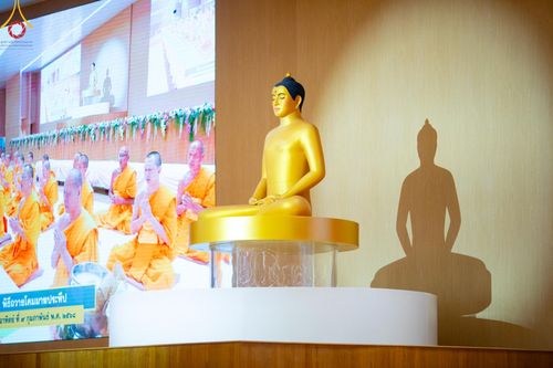 ภาพ No.206862:พิธีถวายโคมมาฆประทีป น้อมถวายเป็นพุทธบูชา แด่คณะพระภิกษุ สามเณร วัดพระธรรมกาย วันอาทิตย์ที่ 9 กุมภาพันธ์ พ.ศ. 2568 ณ ห้องแก้วสารพัดนึก 2 สภาธรรมกายสากล วัดพระธรรมกาย จังหวัดปทุมธานี