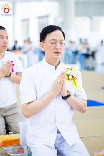 ภาพ No.268277:วันที่ 8 พฤศจิกายน พ.ศ. 2568 พิธีถวายภัตตาหารเมนูสวรรค์ เพื่อการบรรลุธรรม ณ หอฉันคุณยายอาจารย์ฯ วัดพระธรรมกาย