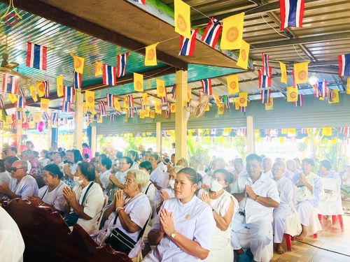 ภาพ No.164477:พิธีทอดกฐิน ณ วัดโนนสมบูรณ์ จ.ปราจีนบุรี ในโครงการกฐินสามัคคีทั่วไทย 30,000 วัด บูชาธรรม 80 ปี หลวงพ่อธัมมชโย โดย คณะศิษยานุศิษย์วัดพระธรรมกาย วันที่ 20 ตุลาคม พ.ศ. 2567