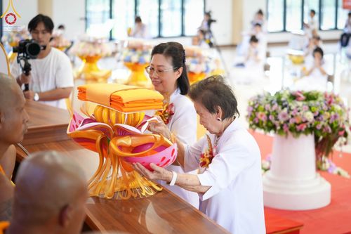 ภาพ No.100588:พิธีทอดกฐินสามัคคี เพื่อสร้างถนนธรรมวิถี ณ ศูนย์อบรมเยาวชนบางปะหัน จ.พระนครศรีอยุธยา วันอาทิตย์ที่ ๒๖ พฤศจิกายน พ.ศ. ๒๕๖๖