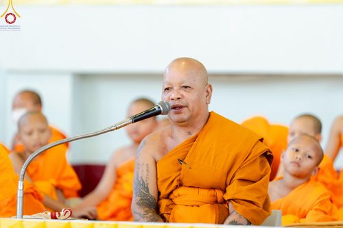 ภาพ No.217531:วันอาทิตย์ที่ 13 เมษายน พ.ศ. 2568 พิธีตักบาตรฉลองสามเณรใหม่ ศูนย์ปฏิบัติธรรมเขาคิชฌกูฏ โครงการบรรพชาสามเณรภาคฤดูร้อน