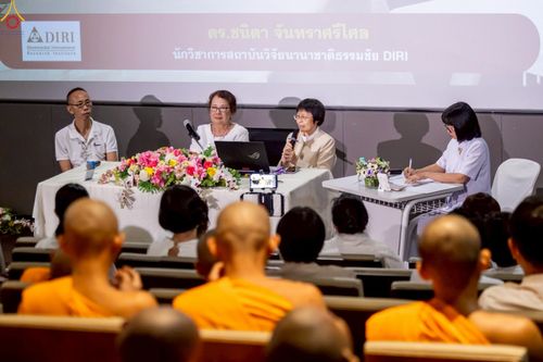 ภาพ No.240009:วันที่ 23 สิงหาคม พ.ศ. 2568 การบรรยายและเสวนา "หลักฐานธรรมกาย" โดยสถาบันวิจัยนานาชาติธรรมชัย นิวซีแลนด์ ณ อาคาร 100 ปี คุณยายฯ วัดพระธรรมกาย