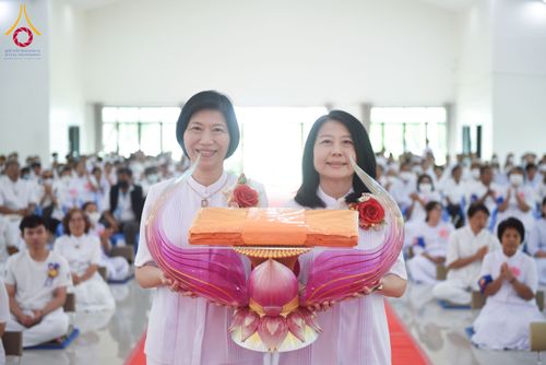 ภาพ No.225832:วันอาทิตย์ที่ 18 พฤษภาคม พ.ศ. 2568 ศูนย์ปฏิบัติธรรมสระบุรี ได้จัดพิธีทอดผ้าป่าฟื้นฟูพระพุทธศาสนา และพิธีมอบใบประกาศนียบัตรเชิดชูเกียรติผู้นำรถ ที่ทำหน้าที่จัดรถเพื่อพาสาธุชนไปร่วมงานวันที่ 22 เมษายน ที่ผ่านมา