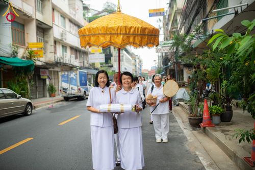 ภาพ No.178519:พิธีทอดกฐิน ณ วัดดวงแข แขวงรองเมือง เขตปทุมวัน กรุงเทพฯ ในโครงการทอดกฐินสามัคคีทั่วไทย 30,000 วัด บูชาธรรม 80 ปี หลวงพ่อธัมมชโย โดยคณะศิษยานุศิษย์วัดพระธรรมกาย วันที่ 15 พฤศจิกายน พ.ศ. 2567
