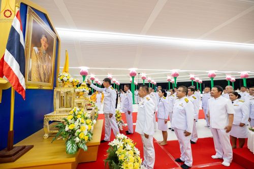 ภาพ No.123210:พิธีพระราชทานสัญญาบัตร พัดยศ และผ้าไตร แด่พระสงฆ์ในเขตปกครองคณะสงฆ์หนกลาง ณ วัดพระศรีมหาธาตุ เขตบางเขน กรุงเทพมหานคร และพิธีมุทิตาสักการะพระสังฆาธิการ ผู้ได้รับเลื่อนและตั้งสมณศักดิ์ ตามพระบรมราชโองการ ณ วัดพระธรรมกาย ในวันที่ 4 กุมภาพันธ์ พ.ศ. 2567