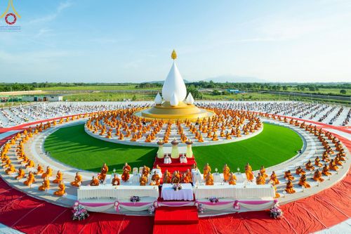 ภาพ No.211600:วันอาทิตย์ที่ 16 มีนาคม พ.ศ. 2568 พิธีอัญเชิญพระบรมสารีริกธาตุ ประดิษฐาน ณ ปทุมเจดีย์ ศูนย์อบรมเยาวชนปัตตานี