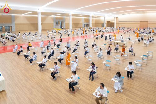 ภาพ No.177810:พิธีสอบธรรมสนามหลวง ธรรมศึกษาชั้นตรี โท เอก วันศุกร์ที่ 22 พฤศจิกายน พ.ศ. 2567 ณ สนามสอบวัดพระธรรมกาย จ.ปทุมธานี