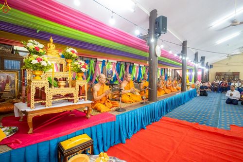 ภาพ No.255990:วันที่ 15 ตุลาคม พ.ศ. 2568 พิธีทอดกฐินสามัคคีทั่วไทย 30,000 วัด โดยคณะศิษยานุศิษย์ บูชาธรรม 81 ปี หลวงพ่อธัมมชโย ณ วัดตะโกสูง อ.ดอนตูม จ.นครปฐม