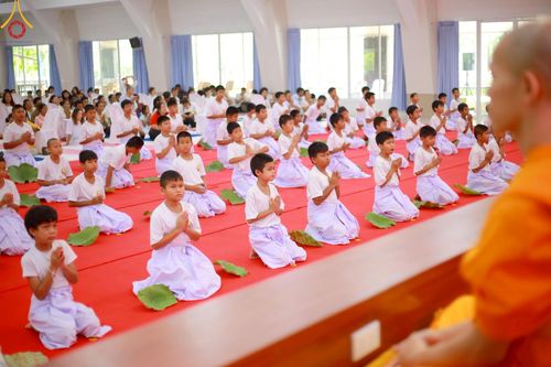 ภาพ No.213754:วันเสาร์ที่ 29 มีนาคม พ.ศ. 2568 พิธีตัดปอยผม ขอขมาผู้ปกครอง มอบบาตร-ผ้าไตร และพิธีบรรพชาสามเณร ณ ศูนย์ปฏิบัติธรรมจังหวัดระยอง (บ้านช่องลม) ต.บางบุตร อ.บ้านค่าย จ.ระยอง