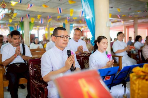 ภาพ No.258650:วันที่ 18 ตุลาคม พ.ศ. 2568 พิธีทอดกฐินสามัคคีทั่วไทย 30,000 วัด โดยคณะศิษยานุศิษย์ บูชาธรรม 81 ปี หลวงพ่อธัมมชโย ณ วัดสามเพลง ต.ปลายกลัด อ.บางซ้าย จ.พระนครศรีอยุธยา