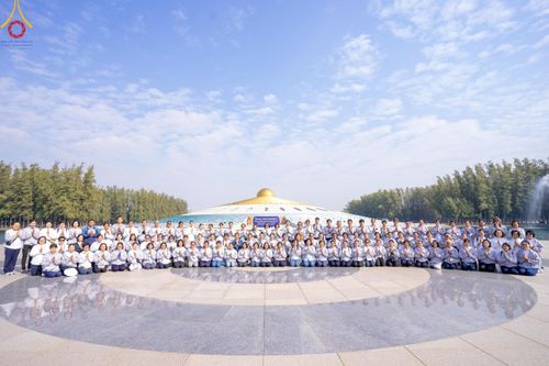 ภาพ No.121743:V.22 ต่อไป การเตรียมงาน เก็บงาน การรับบุญของเจ้าหน้าที่หน่วยงานต่างๆ เพื่อโครงการธรรมยาตรา กตัญญูบูชา มหาปูชนียาจารย์ พระมงคลเทพมุนี (สด จนฺทสโร) พระผู้ปราบมาร อนุสรณ์สถาน 7 แห่ง ปีที่ 12 ระหว่างวันที่ 2 - 31 มกราคม พ.ศ.2567