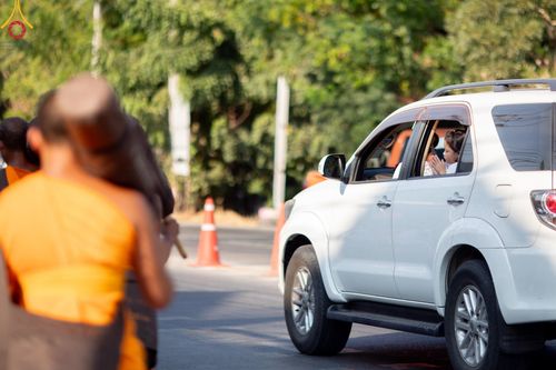 ภาพ No.201982:พิธีต้อนรับพระธรรมยาตรา ณ อนุสรณ์สถานลำดับที่ 7 สถานที่ขยายวิชชาธรรมกาย วัดพระธรรมกาย ต.คลองสาม อ.คลองหลวง จ.ปทุมธานี ในโครงการธรรมยาตรา กตัญญูบูชา มหาปูชนียาจารย์ พระมงคลเทพมุนี(สด จนฺทสโร) พระผู้ปราบมาร อนุสรณ์สถาน 7 แห่ง ปีที่ 13 วันที่ 26 มกราคม 2568