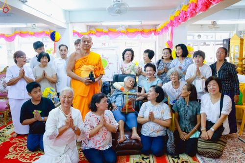 ภาพ No.268614:วันที่ 27 ตุลาคม พ.ศ. 2568 พิธีทอดกฐินสามัคคีทั่วไทย ณ วัดโรงวาส จ.สงขลา โดยคณะศิษยานุศิษย์ บูชาธรรม 81 ปี หลวงพ่อธัมมชโย