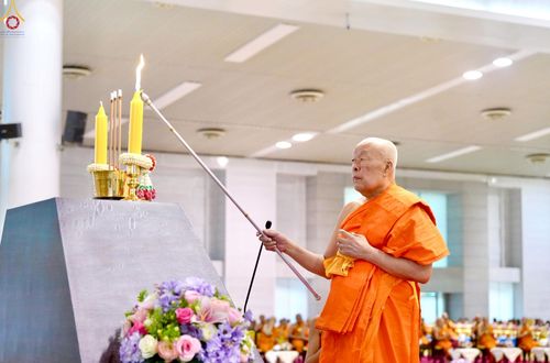 ภาพ No.236186:วันที่ 3 สิงหาคม พ.ศ. 2568 พิธีมุทิตาสักการะพระภิกษุ ผู้สอบได้เปรียญธรรม 9 ประโยค ระดับโลก ปีที่ 37, พิธีมอบโล่และทุนการศึกษา สำนักเรียนบาลีดีเด่นทั่วประเทศ ณ ห้องแก้วสารพัดนึก 1 วัดพระธรรมกาย