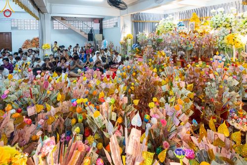 ภาพ No.94252:พิธีทอดกฐินสามัคคีทั่วไทย 5,000 วัด ณ วัดกล้าชอุ่ม จ.ปทุมธานี วันที่ 12 พฤศจิกายน พ.ศ. 2566