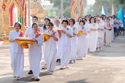 ภาพ No.200465:พิธีทอดผ้าป่าทำนุบำรุงศาสนสถาน ณ วัดรางกำหยาด ตำบลบางภาษี อำเภอบางเลน จังหวัดนครปฐม ในโครงการธรรมยาตรา กตัญญูบูชา มหาปูชนียาจารย์ พระมงคลเทพมุนี(สด จนฺทสโร) พระผู้ปราบมาร อนุสรณ์สถาน 7 แห่ง ปีที่ 13 วันที่ 22 มกราคม พ.ศ. 2568