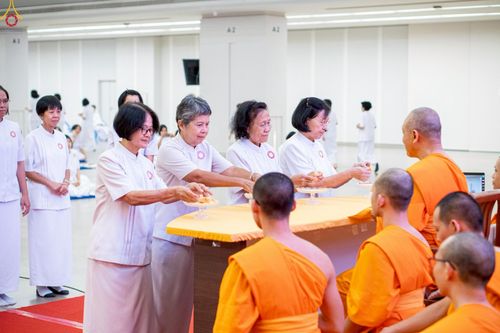 ภาพ No.246515:วันที่ 17 กันยายน พ.ศ. 2568 พิธีรับดวงแก้วนักเรียนบาลี "ดวงแก้วยกชั้นให้ลั่นจักรวาล" ณ ห้องเทวสภา วัดพระธรรมกาย