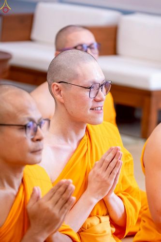 ภาพ No.246339:วันที่ 8 กันยายน พ.ศ. 2568 พระครูปลัดรัตนวีรวัฒน์ (รังสฤษดิ์ อิทฺธิจินฺตโก) เจ้าอาวาสวัดพระธรรมกาย เป็นประธานมอบพระบรมสารีริกธาตุ แก่ศูนย์ส่งเสริมศีลธรรมภายในประเทศ และวัดสาขาต่างประเทศ จำนวน 8 แห่ง