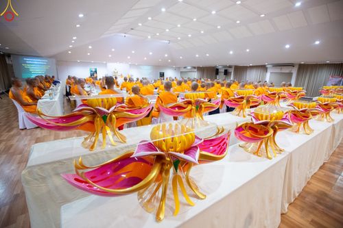 ภาพ No.89694:การประชุมประธานส่งเสริมศีลธรรมจังหวัด และเจ้าอาวาสวัดสาขาทั่วประเทศ โครงการกฐินสามัคคีทั่วไทย 5,000 วัด พุทธศักราช 2566 วันเสาร์ที่ 30 กันยายน พ.ศ 2566 ณ ห้องพุทธางกูร สถาบันพัฒนาเยาวชนโลก