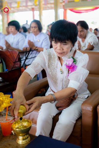 ภาพ No.177523:พิธีทอดกฐิน ณ วัดอำภาผล ต.บ้านใหม่ อ.ครบุรี จ.นครราชสีมา ในโครงการทอดกฐินสามัคคีทั่วไทย 30,000 วัด บูชาธรรม 80 ปี หลวงพ่อธัมมชโย โดยคณะศิษยานุศิษย์วัดพระธรรมกาย วันที่ 5 พฤศจิกายน พ.ศ. 2567