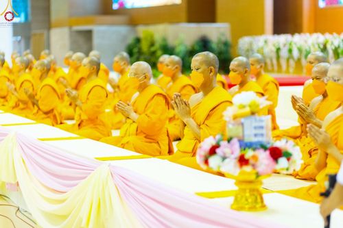 ภาพ No.85741:พิธีถวายคิลานเภสัชและอุปกรณ์การแพทย์ บูชาธรรมเนื่องในวันธรรมชัย วันที่ 19 สิงหาคม พ.ศ. 2566 ณ ห้องแก้วสารพัดนึก วัดพระธรรมกาย
