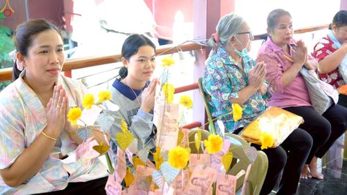 ภาพ No.258067:วันที่ 18 ตุลาคม พ.ศ. 2568 พิธีทอดกฐินสามัคคีทั่วไทย 30,000 วัด โดยคณะศิษยานุศิษย์ บูชาธรรม 81 ปี หลวงพ่อธัมมชโย ณ วัดสนมไทย อ.หนองแค จ.สระบุรี