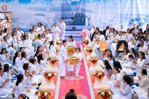 ภาพ No.94548:พิธีทอดกฐินวัดพระธรรมกายสวิตเซอร์แลนด์ วันอาทิตย์ที่ 12 พฤศจิกายน พ.ศ. 2566 ณ หอประชุม Schulhaus Obergoldbach