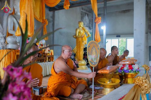 ภาพ No.178258:พิธีทอดกฐิน ณ วัดหนองไผ่ ต.โพธิ์ทอง อ.ปางศิลาทอง จ.กำแพงเพชร ในโครงการทอดกฐินสามัคคีทั่วไทย 30,000 วัด บูชาธรรม 80 ปี หลวงพ่อธัมมชโย โดยคณะศิษยานุศิษย์วัดพระธรรมกาย วันที่ 6 พฤศจิกายน พ.ศ. 2567