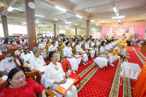 ภาพ No.166348:พิธีทอดกฐิน ณ วัดคูหาสุวรรณ จ.สุโขทัย ในโครงการกฐินสามัคคีทั่วไทย 30,000 วัด บูชาธรรม 80 ปี หลวงพ่อธัมมชโย โดยคณะศิษยานุศิษย์วัดพระธรรมกาย วันที่ 27 ตุลาคม พ.ศ. 2567