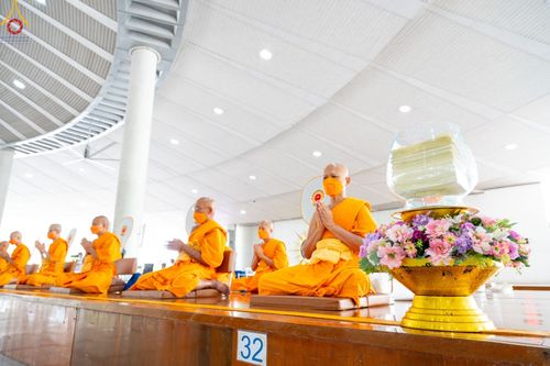 ภาพ No.85634:พิธีบุพเปตพลีครั้งที่ 138 ร่วมอุทิศบุญแด่หมู่ญาติที่ล่วงลับไปแล้ว และสืบทอดอายุพระพุทธศาสนา วันพุธที่ 16 สิงหาคม พ.ศ. 2566 (วันพระแรม 15 ค่ำ เดือน 8-8 ณ หอฉันคุณยายอาจารย์ฯ วัดพระธรรมกาย