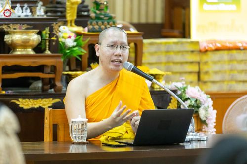 ภาพ No.185143:กิจกรรมวันรวมพลังเด็กดี V-Star ผู้นำฟื้นฟูศีลธรรมโลก จังหวัดพิจิตร ณ ศูนย์ปฏิบัติธรรมกัลยาณมิตรพิจิตร ต.ตะพานหิน อ.ตะพานหิน จ.พิจิตร วันที่ 12 ธันวาคม พ.ศ. 2567